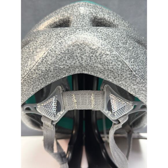 BELL Bicycle Helmet THALIA Adult Ages 14 And Up Adjustable Teal Green New - Picture 6 of 7